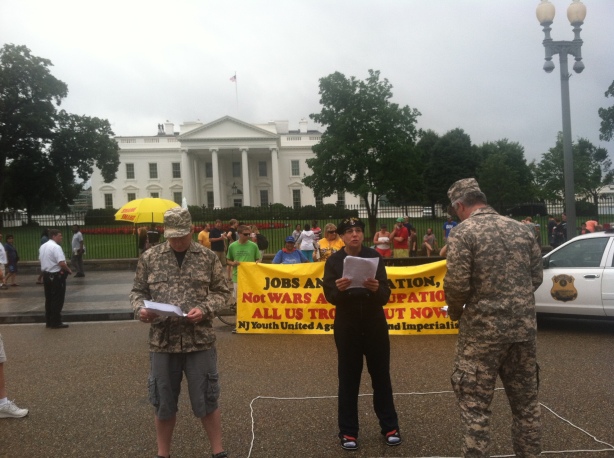 from street performance in front of the White House 7/3/13